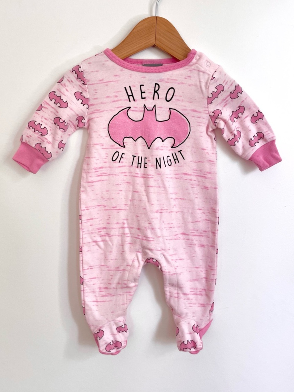 $6 💥Batman Footie Sleeper Romper, Baby Girl Pink & White, Contrast Bat Logo